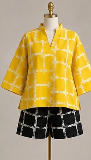 Women's Yellow Geometric Print Two-Piece Co-Ord Set – V-Neck 3/4 Sleeve Top & Black Shorts